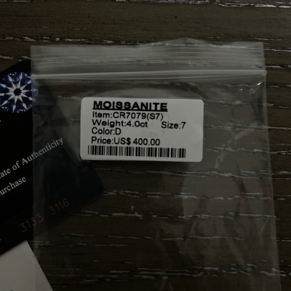 GRA Moissanite 4 cart Engagement Ring Special occasions, Class D - Picture 9 of 13